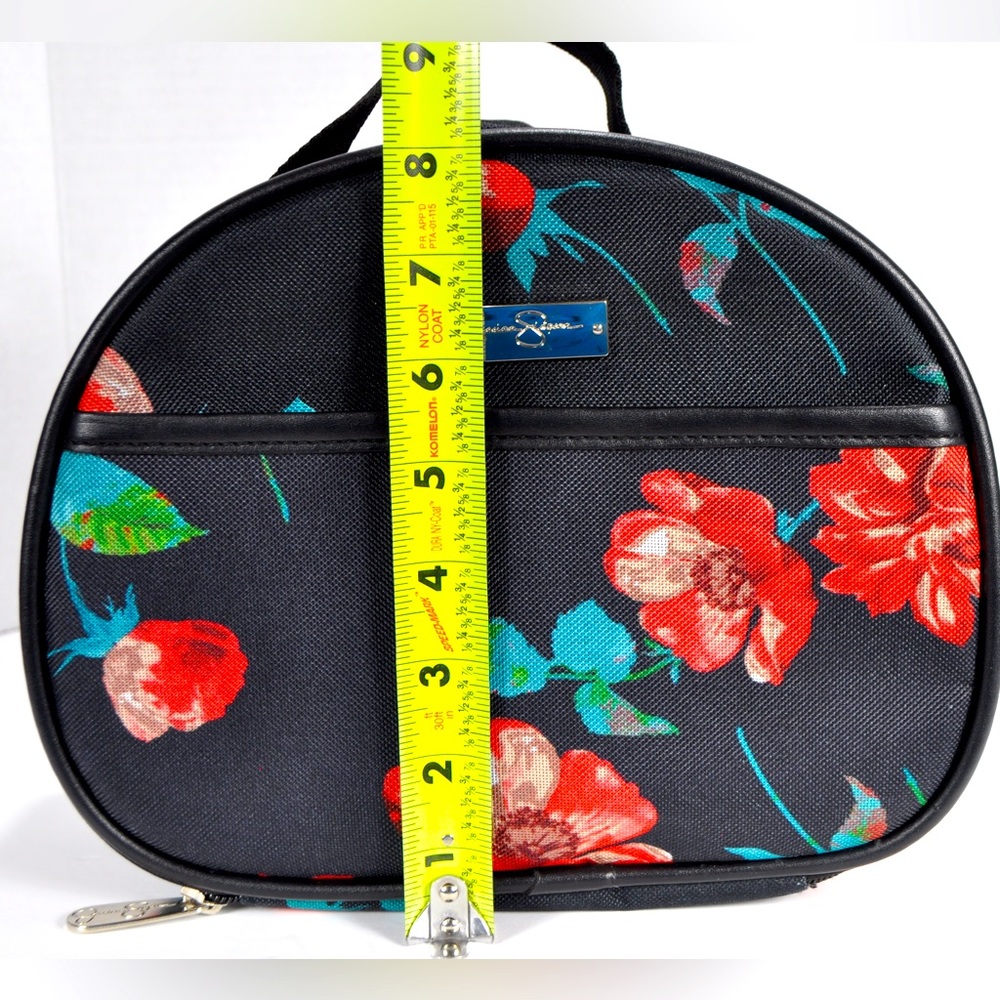 Jessica Simpson Travel Cosmetics Bag - Picture 10 of 11